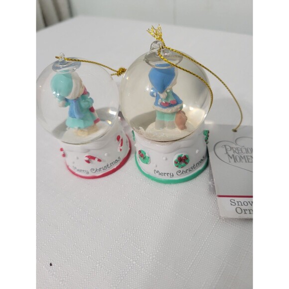 Precious Moments Merry Christmas Mini Snow Globes Set - Picture 3 of 9